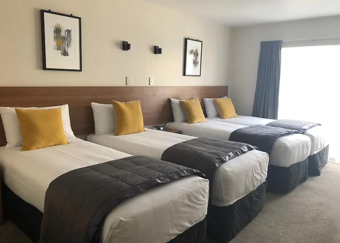 The Victoria Hotel Dunedin