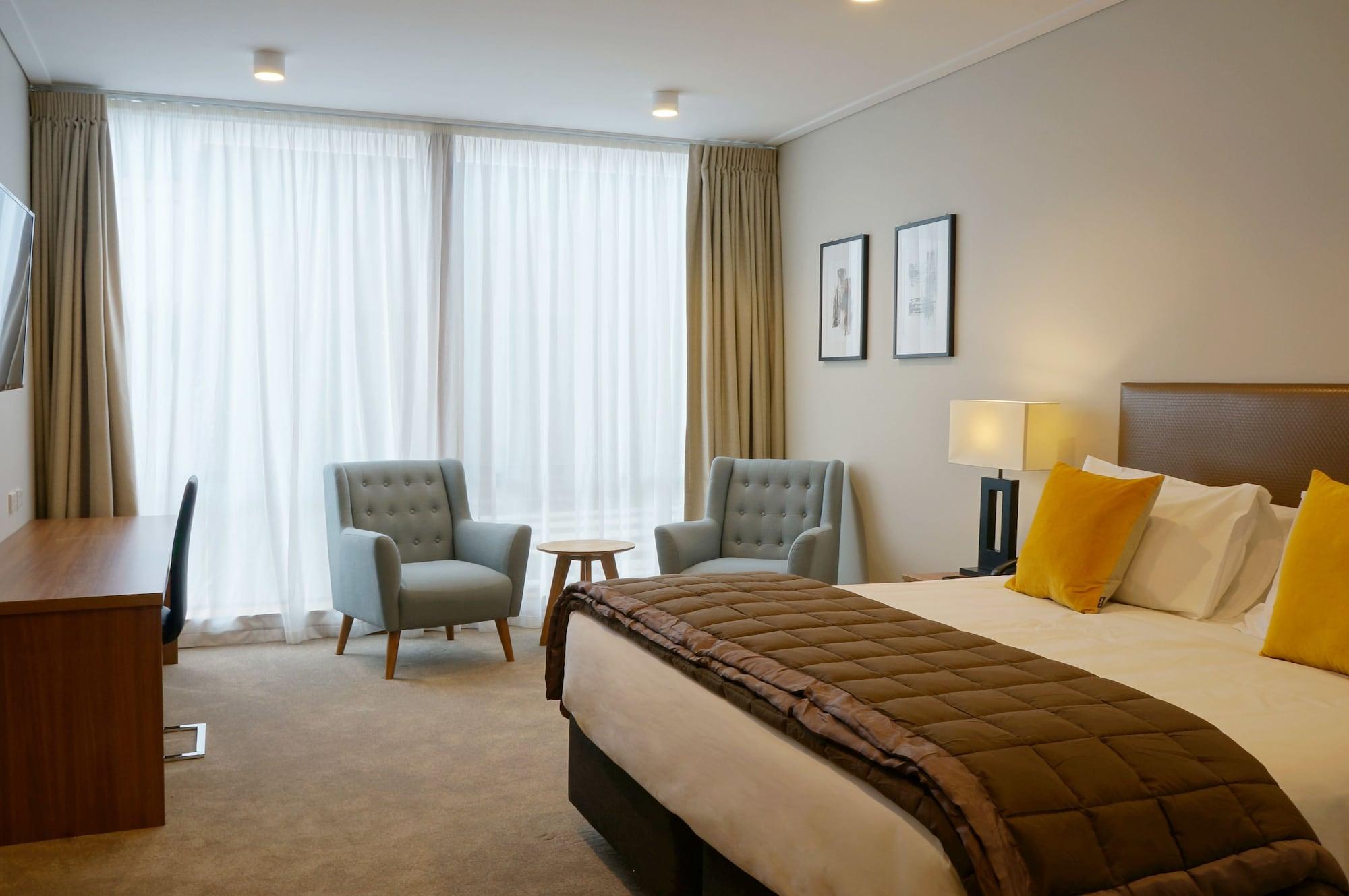 The Victoria 4*